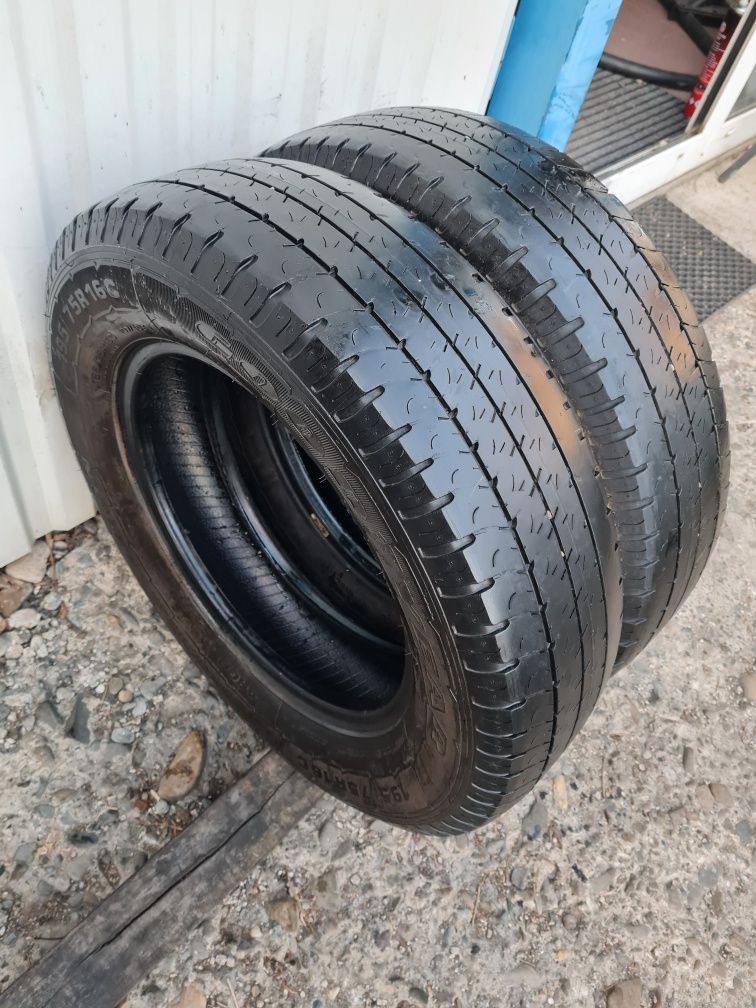 2 buc Anvelope de vara *195/75R16C*GOODYEAR*LICHIDARE STOC*60 Lei Buc*