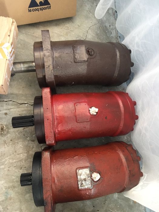 Vând hidromotor f125