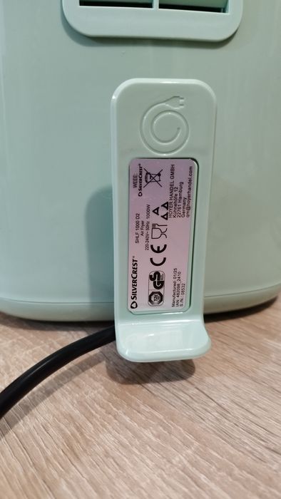 AIR FRYER SilverCrest, 1000W, 2l вместимост, модел: SHLF 1000 D2
1000