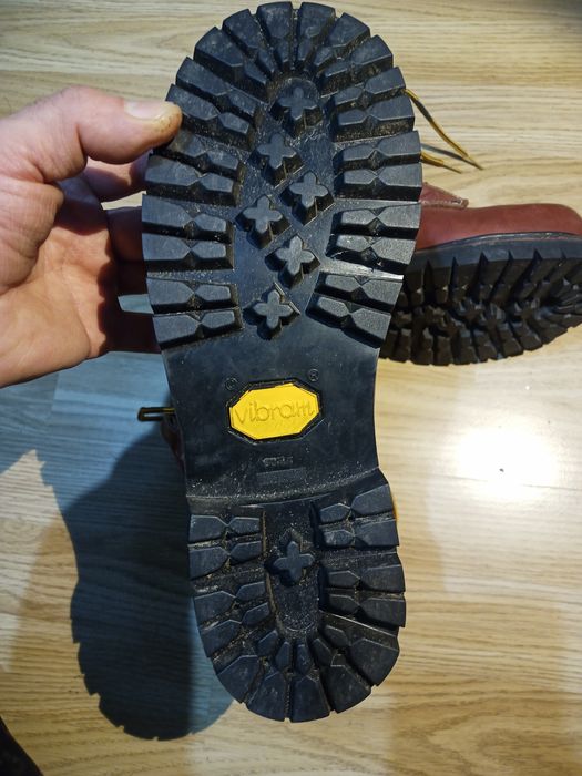 Bocanci de lucru adevărați 40 talpă vibram