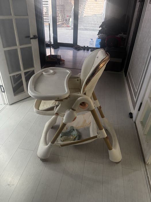 Срочно продам стул для кормления