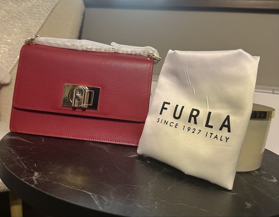 Дамска чанта Furla (малкият размер)