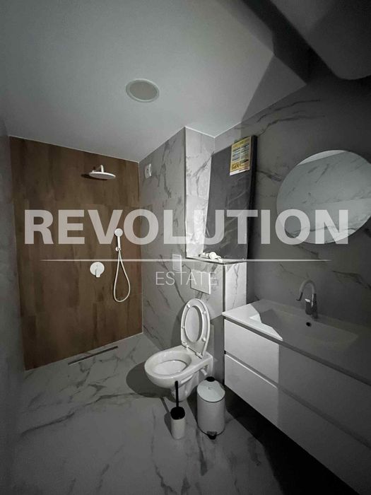 Дава се под наем Двустаен апартамент в Пловдив, Център - 65 кв.м за 664 € - Снимка #3