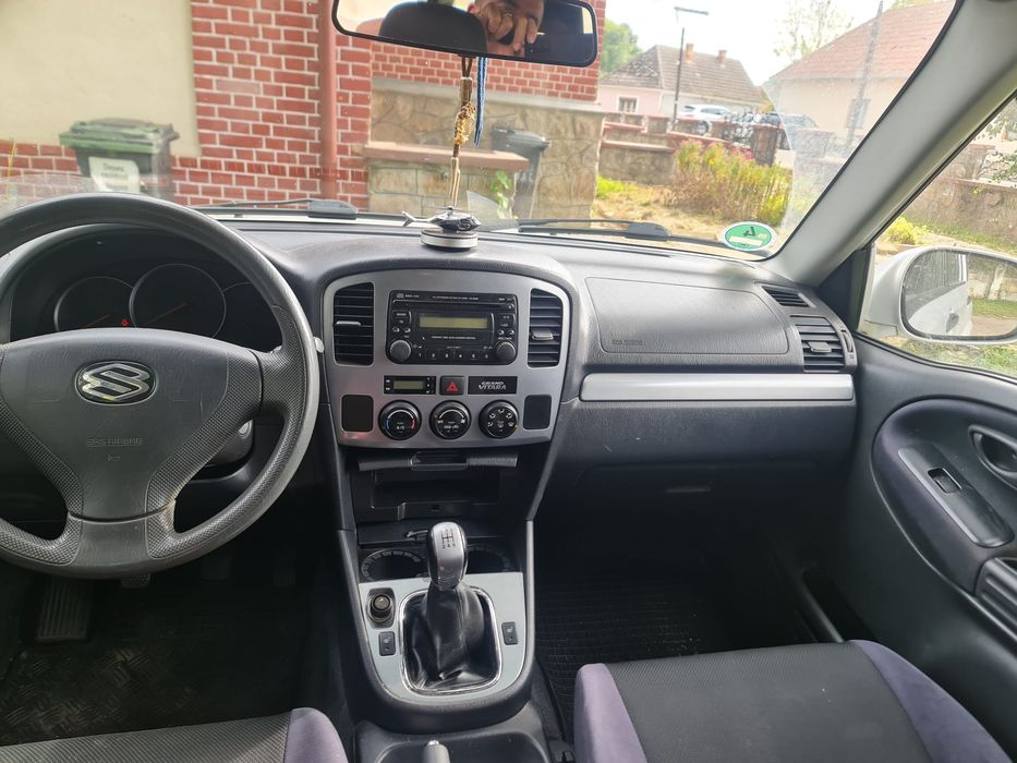 Suzuki Grand Vitara 2005 Benzina 2.0, inaltat