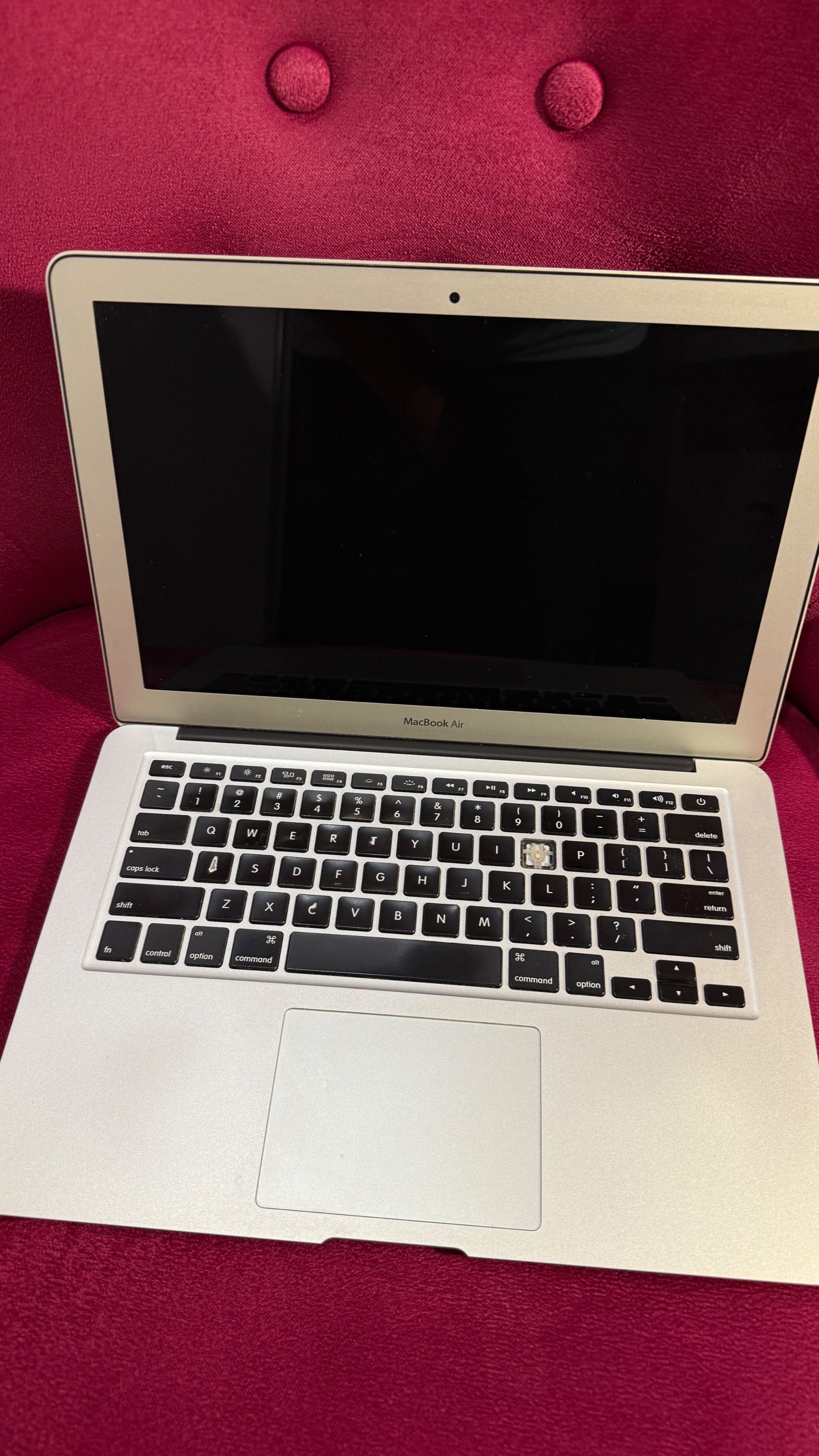 Laptop Apple Macbook Air Early 2015 A1466 I5 4GB 128GB argintiu gri
