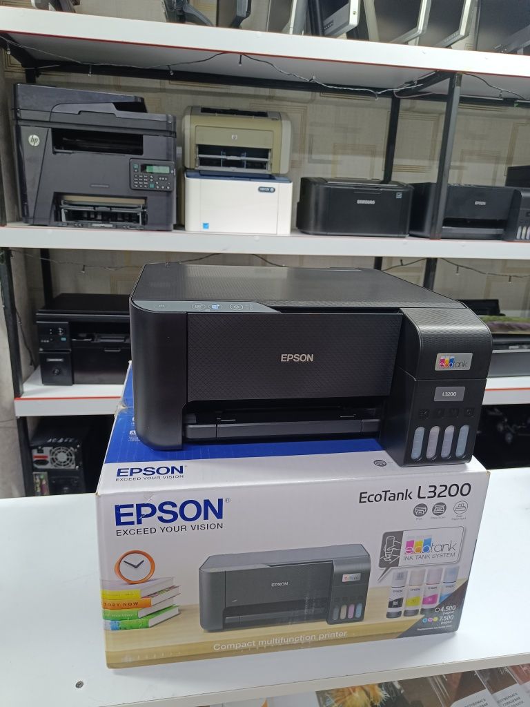 Epson L-3200.  3 в одном принтер