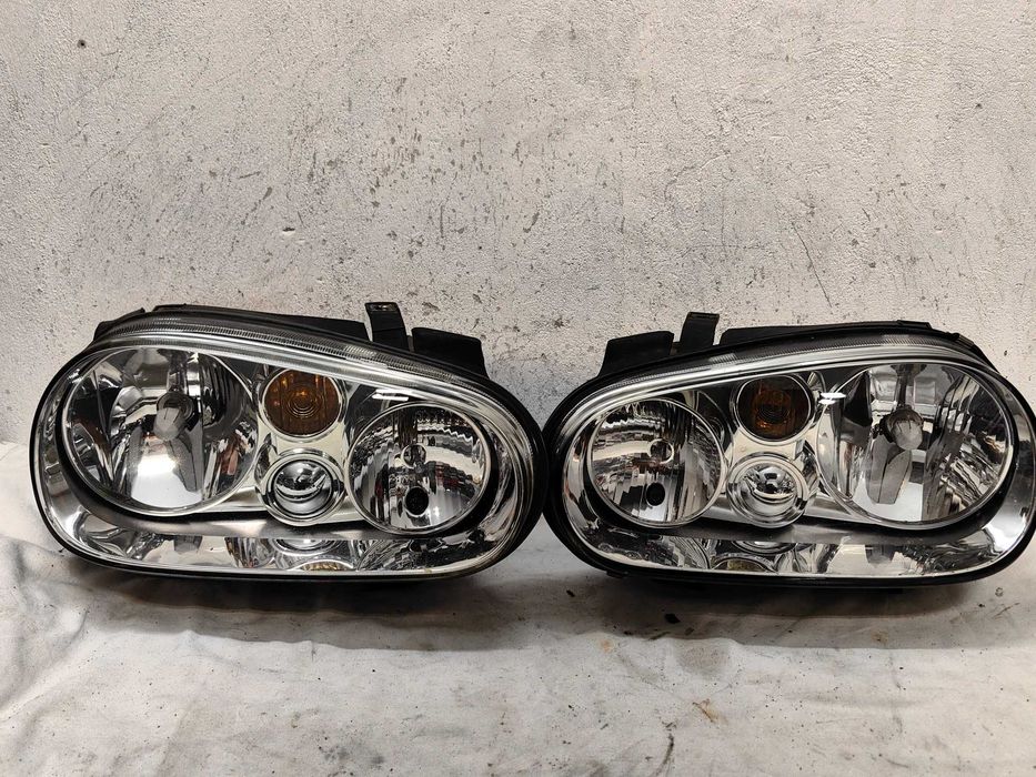 Оригинални фарове Vw Golf 4