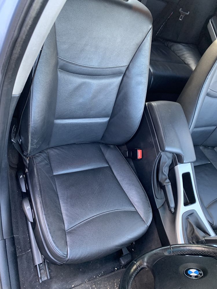 Продаваме на части бмв е90 2.0д 184кс. Bmw e90 2.0d 184hp.