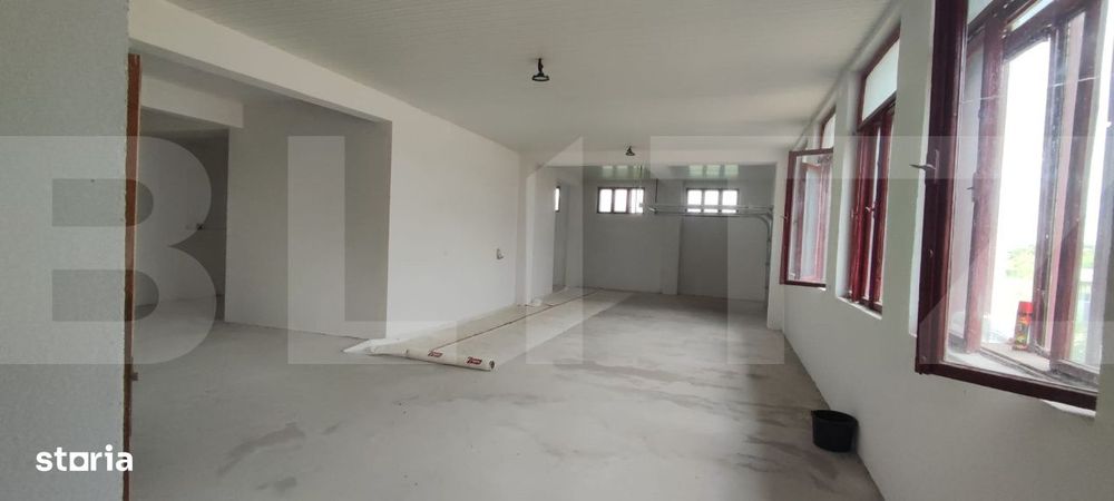 De vanzare – Cladire, spatiu comercial in com. Ungureni, jud. Botosa