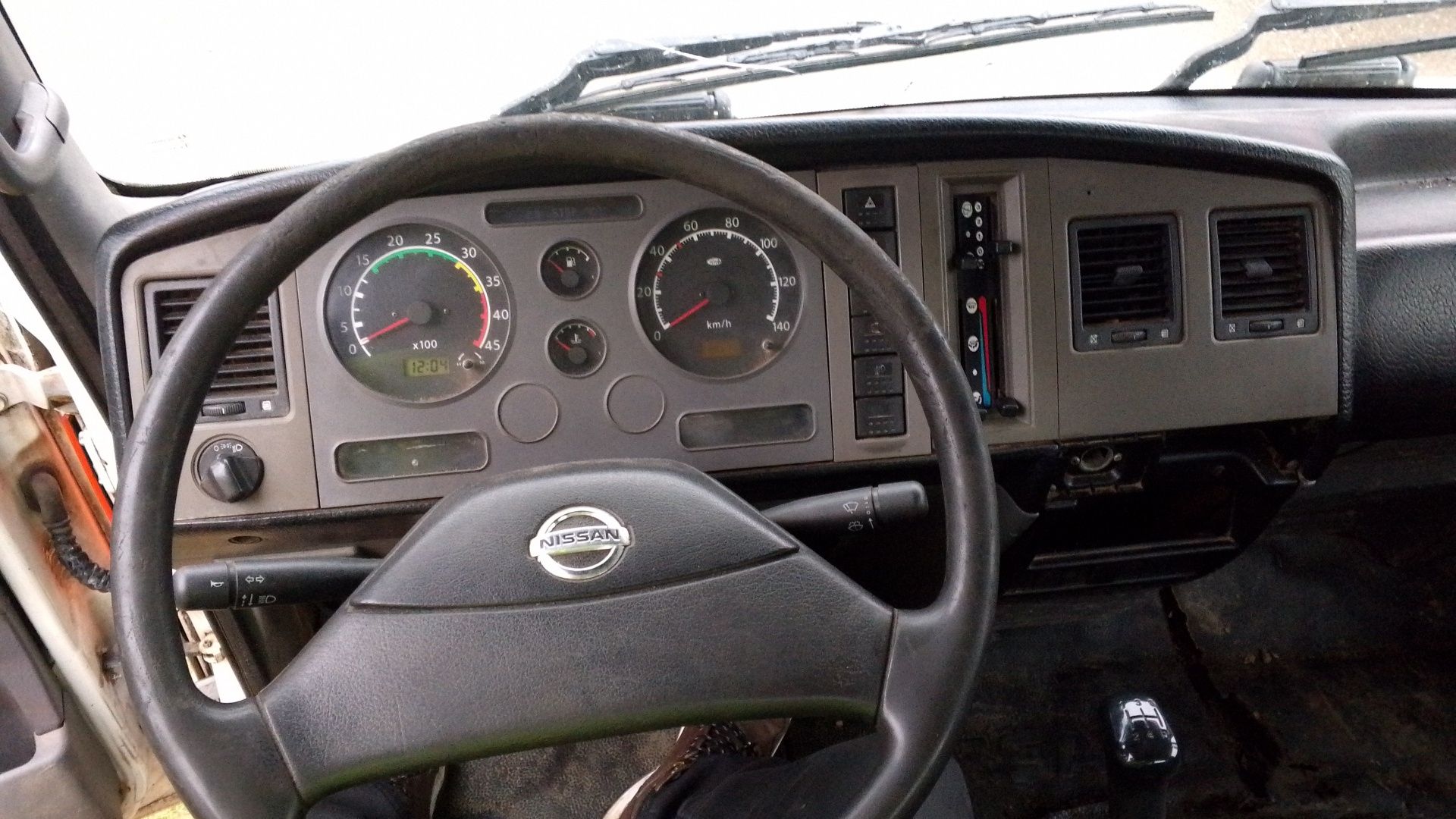 Nissan atleon basculabil 2005 stare buna de funcționare