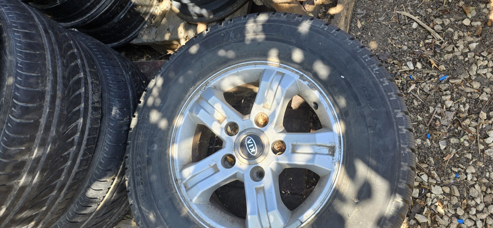 Резервна гума с джанта Kia Sorento 2008г 255 70 16
