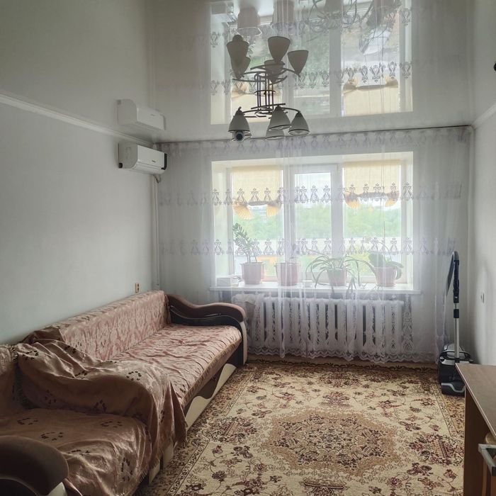 Продам двухкомнатную комнатную квартиру