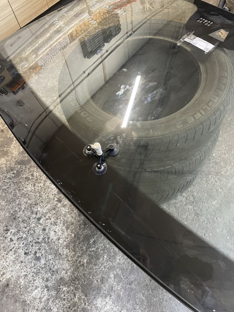 Челно оригинално стъкло за мерцедес  w221 face