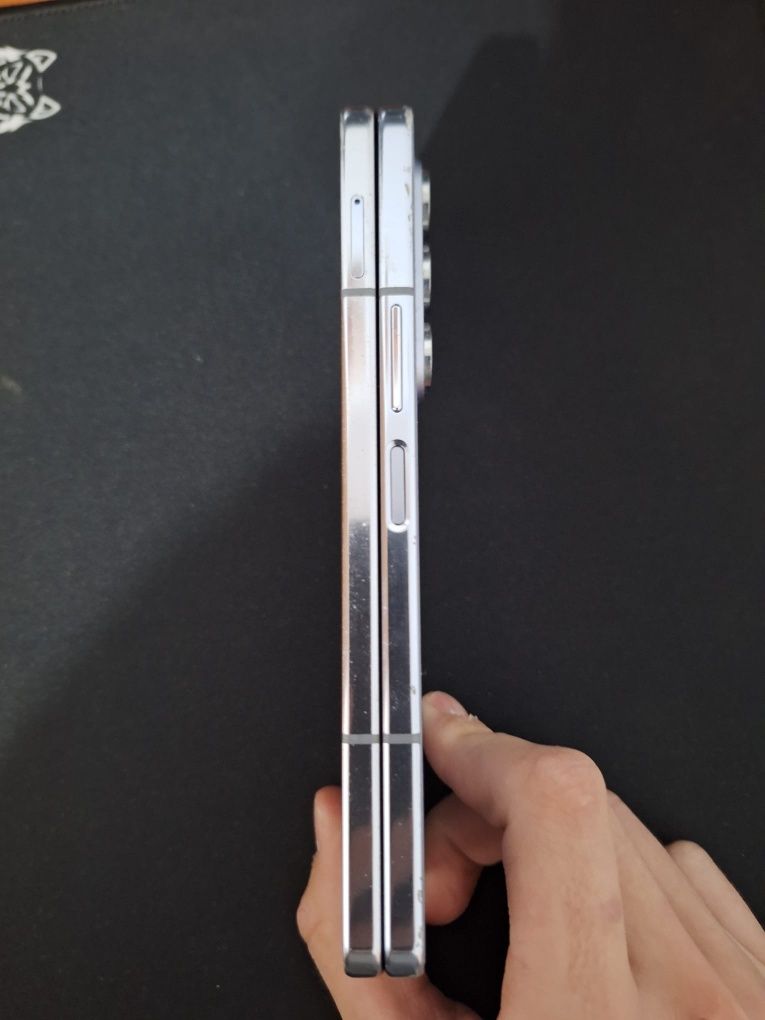 Vând/schimb samnsung galaxy z fold 5/256gb/12gb ram