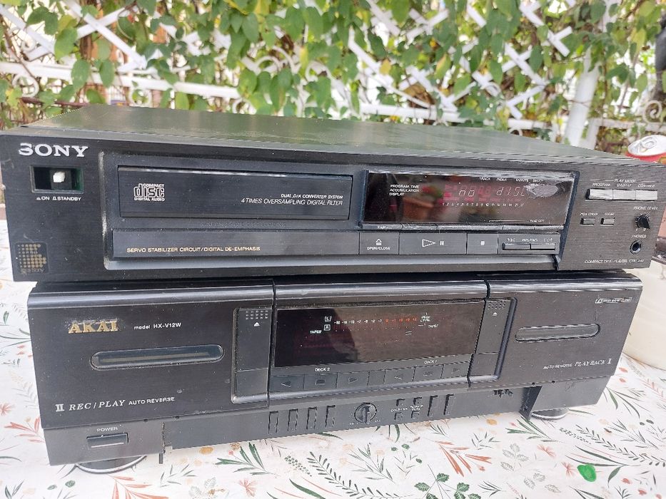 Akai Sony pentru piese