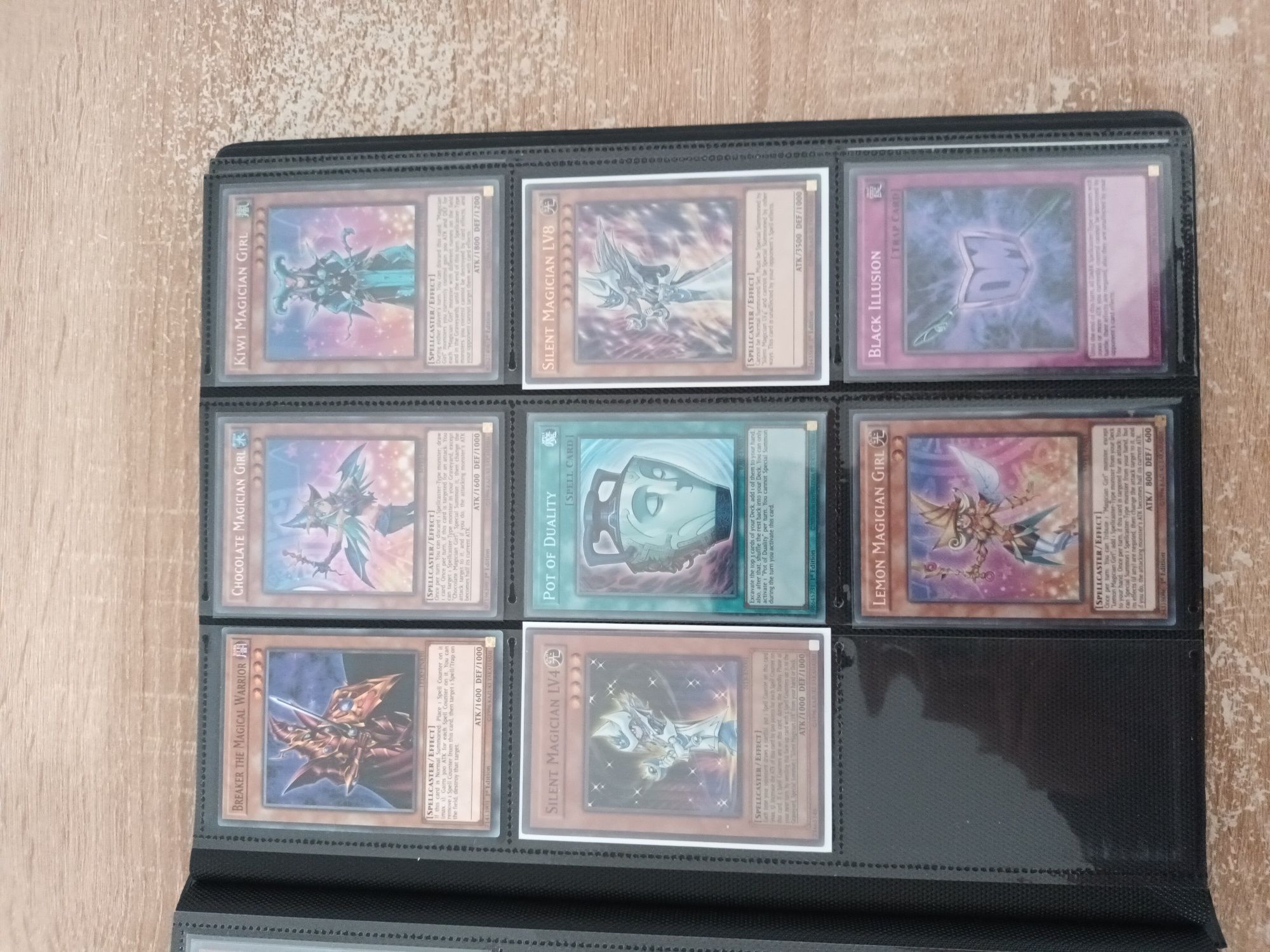 Продавам Yu-Gi-Oh карти