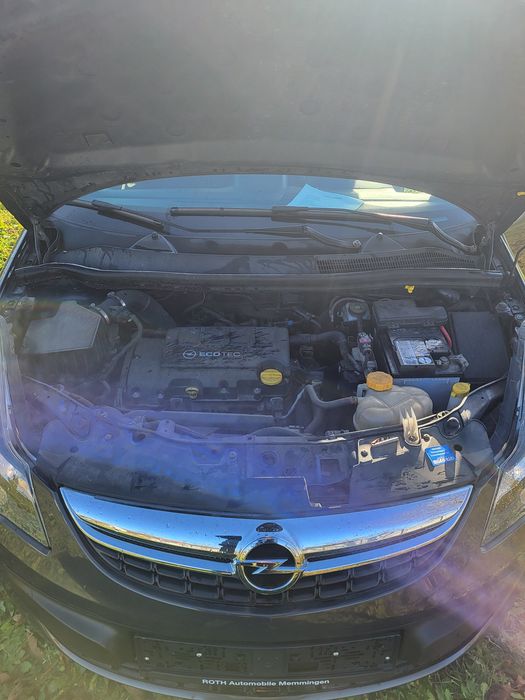 Opel Corsa 1.4 benzină