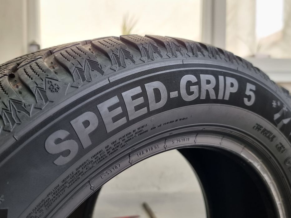 "Dot 24" 195/60/16 Semperit 2Броя: 150лв 6мм