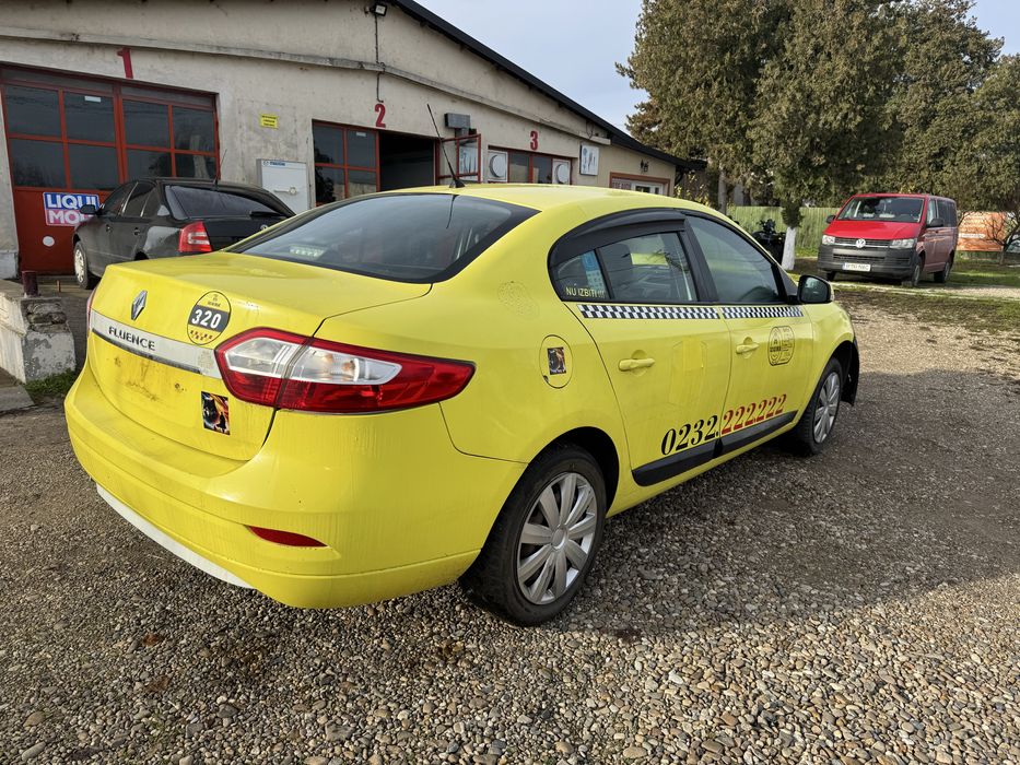 RENAULT FLUENCE 2016 avariat 1,6 benzina EURO 6 Primul Proprietar
