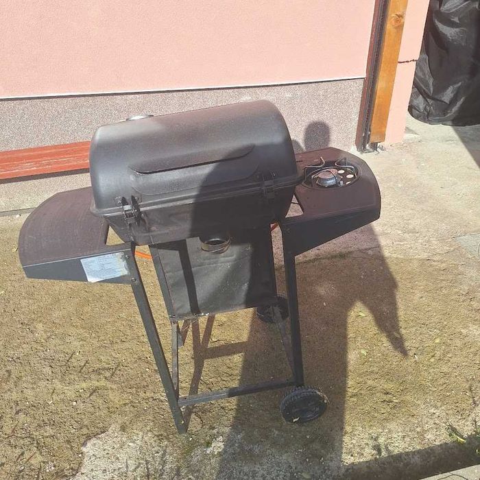 Голямо газово барбекю