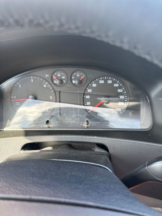 8+1 Multivan Volkswagen Caravelle T5 4x4 . Autoutilitara