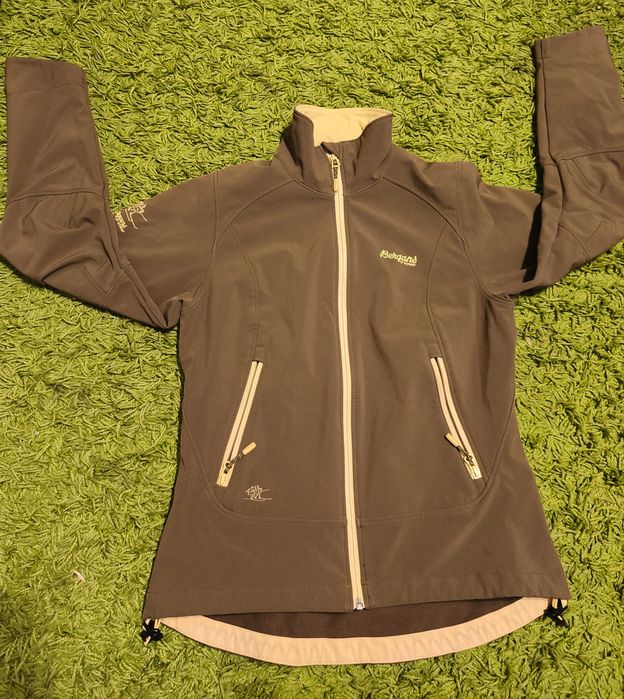 Geaca softshell dama Bergans S