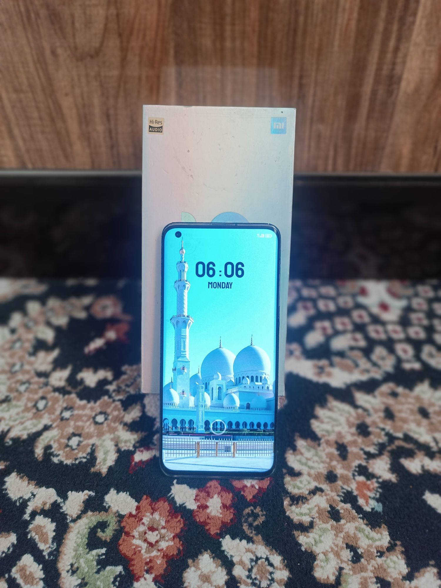 Xiaomi 10 5G           .