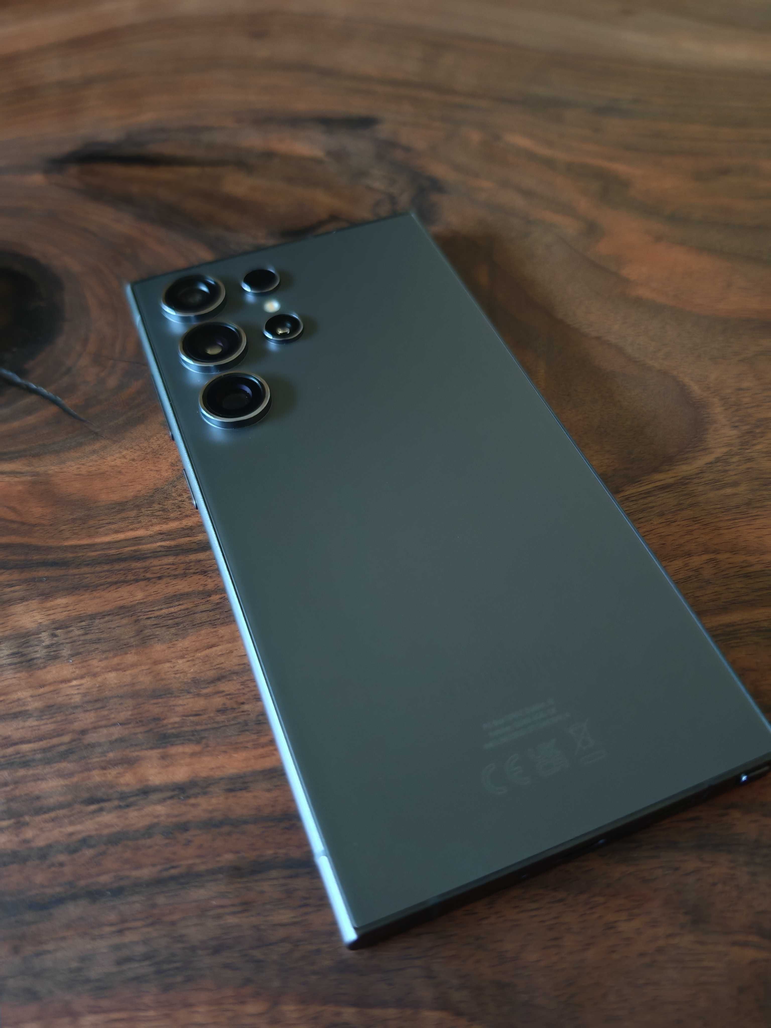 Samsung S24 Ultra / 2 години гаранция