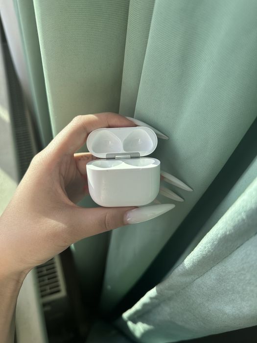 кейс на AirPods 4