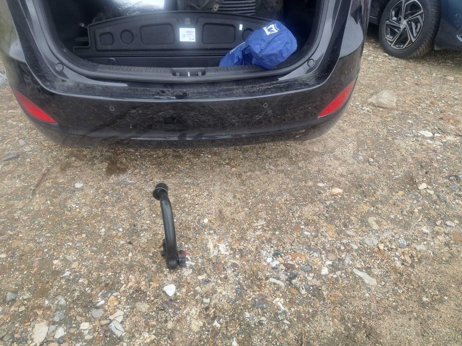 Теглич за Хюндай  i 30  hyunday и Kia Ceed VW CADDY TOURAN