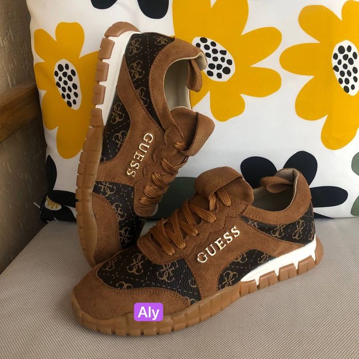 Adidași damă Guess