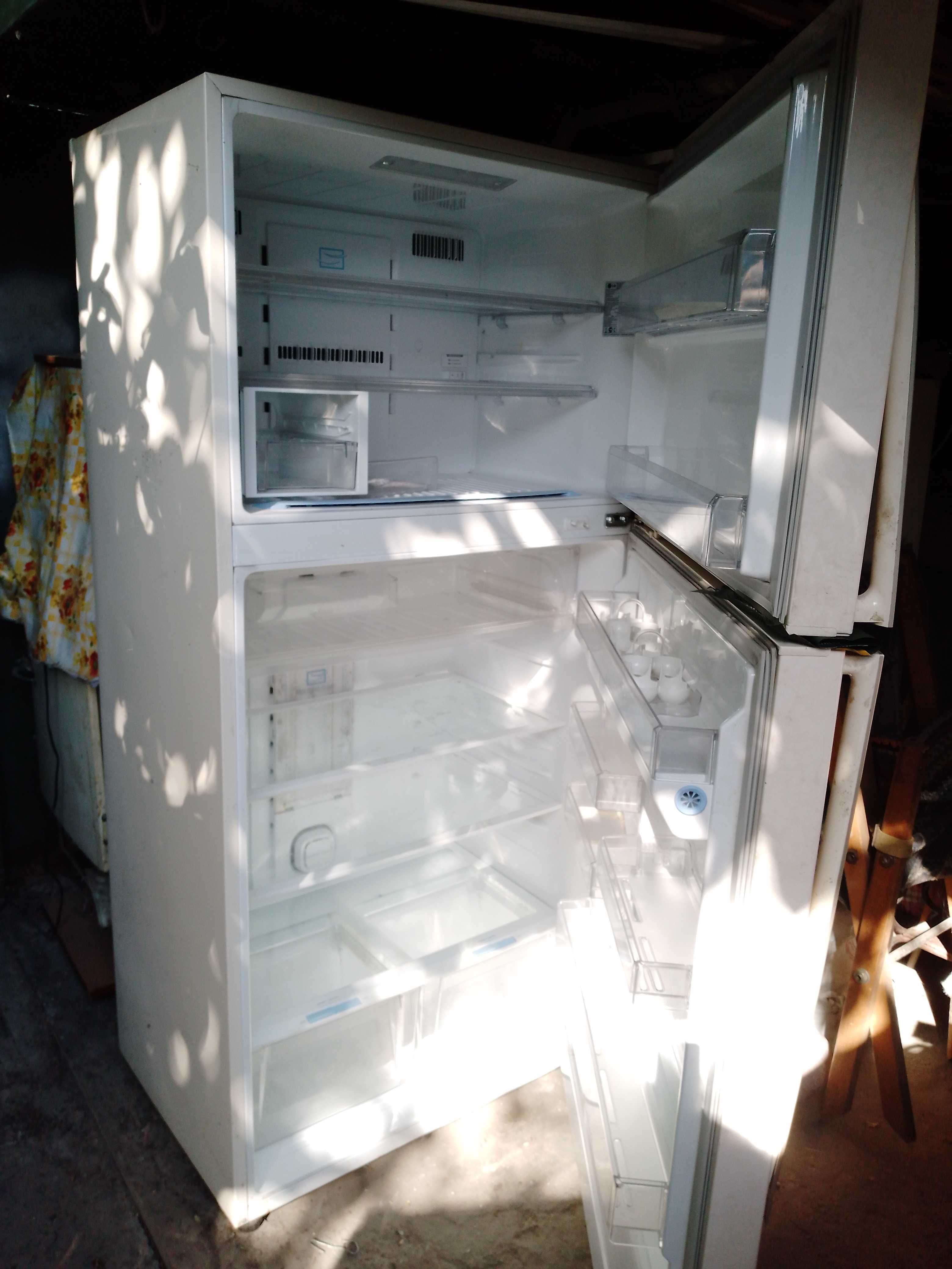 Холодильники LG GR-M802HAHM