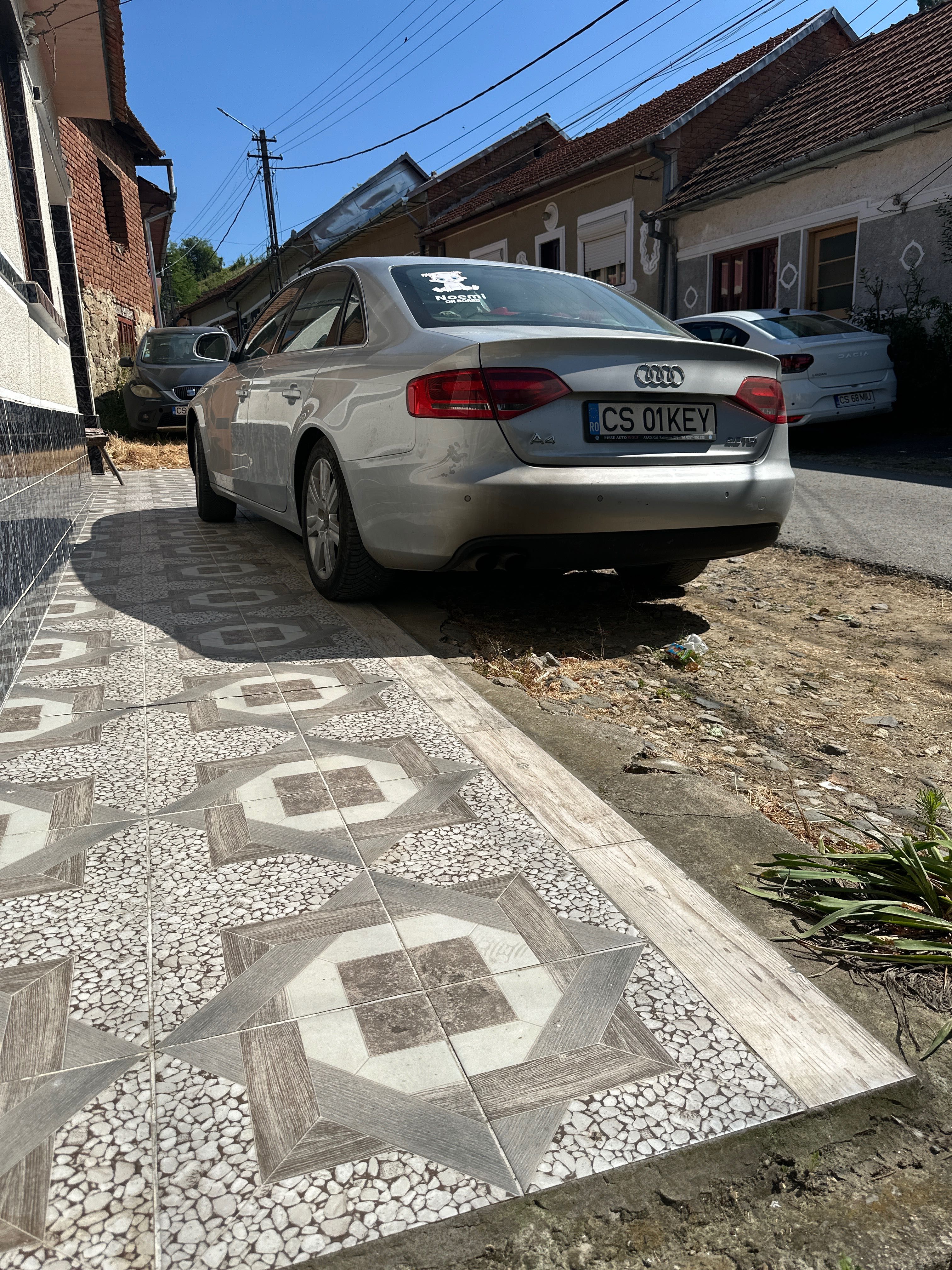 A4b8/2009/326.000km