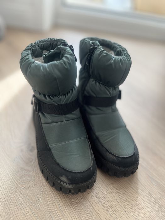 Отдам бесплатно зимняя обувь 34 размер для девочки