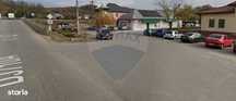 Spatiu comercial central Valea Lunga-Cricov de vanzare 2300 mp teren