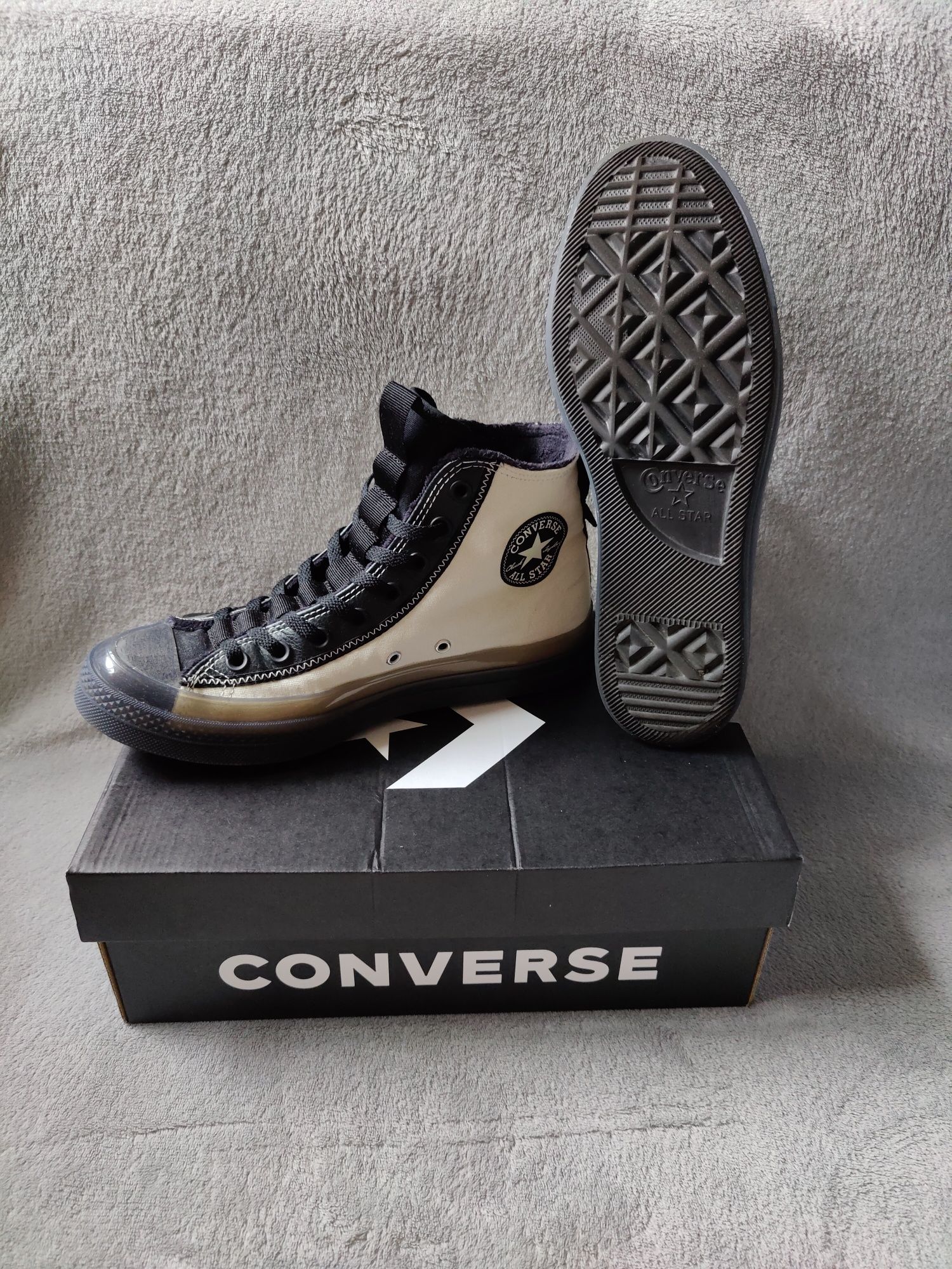 Adidași Converse