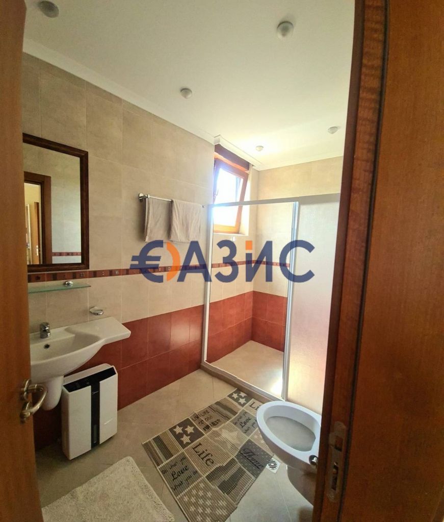 Продава се Двустаен апартамент в Созопол - 63 кв.м за 1707 €/кв.м - Снимка #8