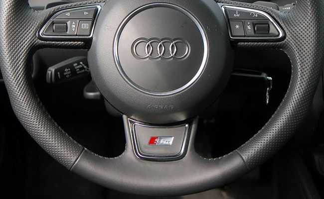 Set embleme / sigle metalice (crom / mat / negru) - Audi S line