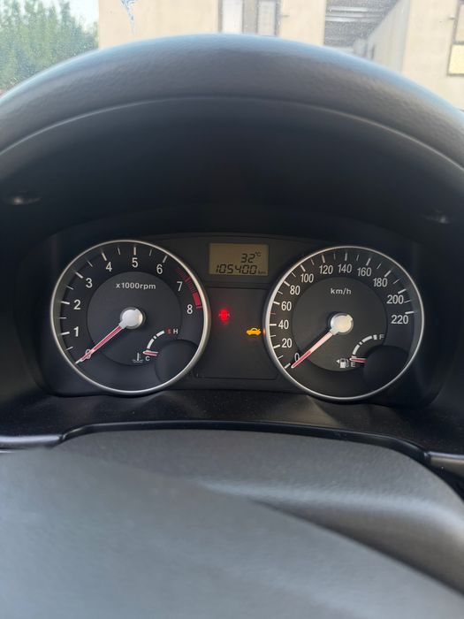 Hyundai Accent 1.6 benzina. 2007