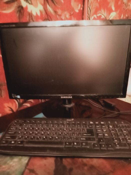 Монитор Самсунг б/у