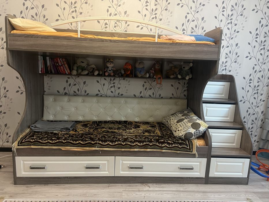 Кровать двухярусная, детская