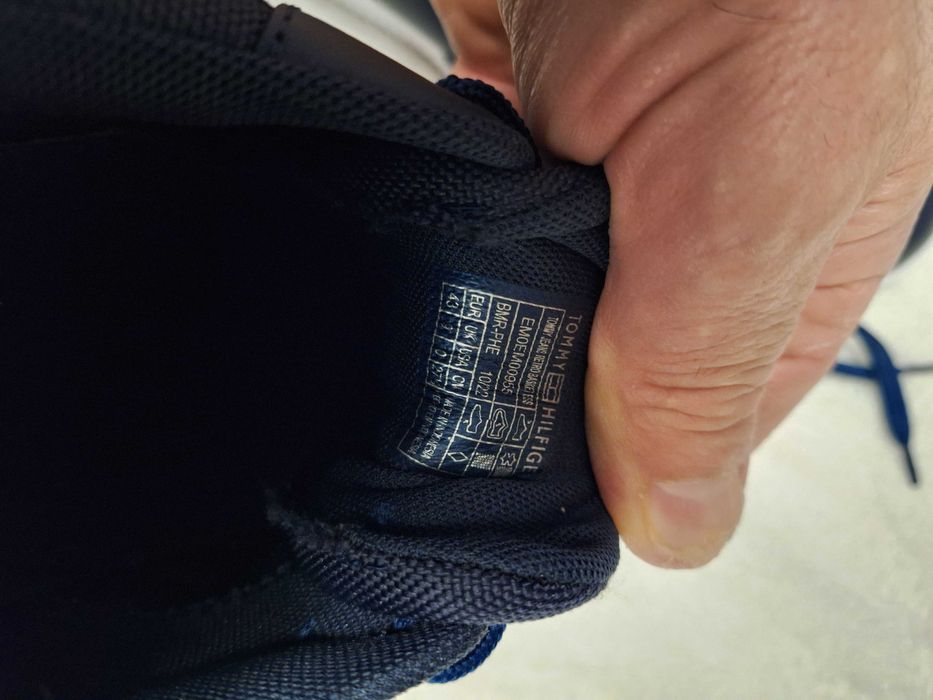 Чисто нови мъжки обувки Tommy Hilfiger