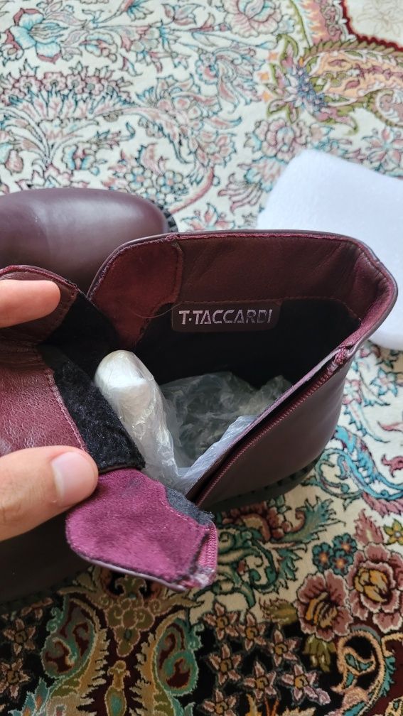 Продаются сапоги