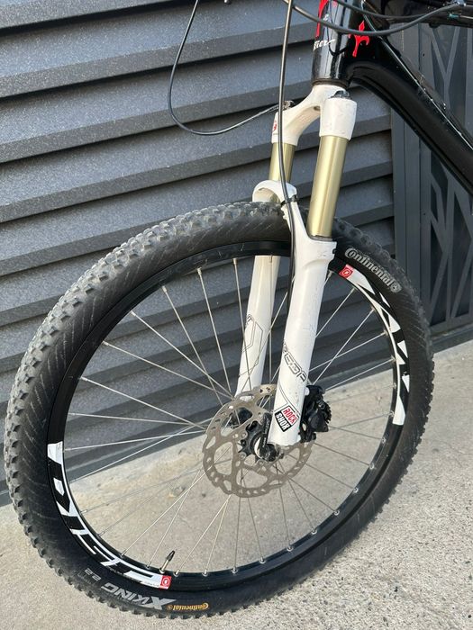 Vând bicicleta Mtb Wilier cadru carbon M