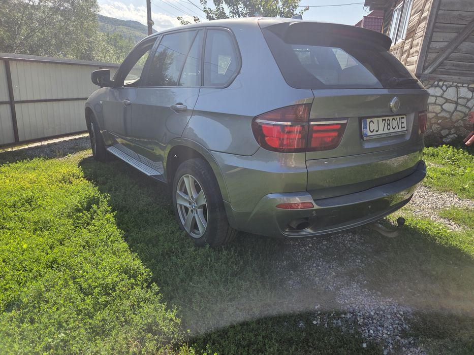 Vând BMW X5 an 2008 .schimb cu dubă 3.5T ..cu prelată