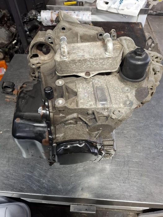 Carcasa cutie viteze automata DSG Vw  Passat 2005 - 2011 2.0 TDI BMP JPJ , 02E300043M