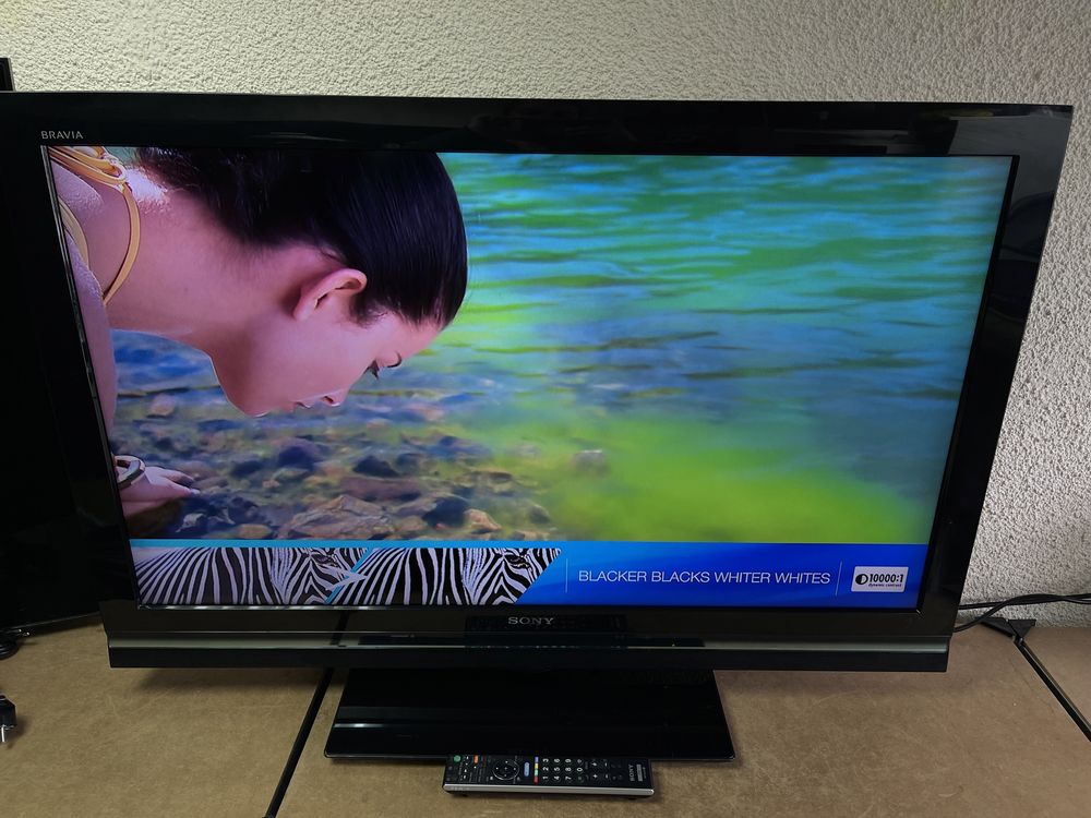 Телевизор SONY Full HD LCD 40” - KDL-40W5820