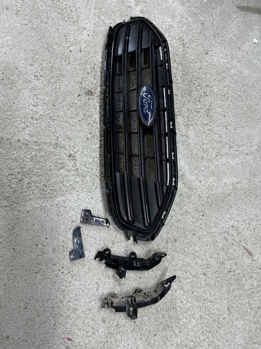 Grilă radiator ford transit connect.cod:kt1b-8150-a.