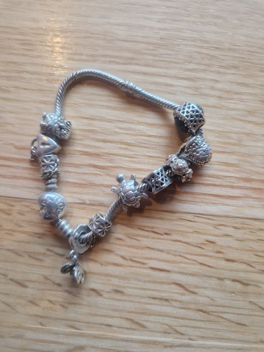 Brățară Pandora folosita