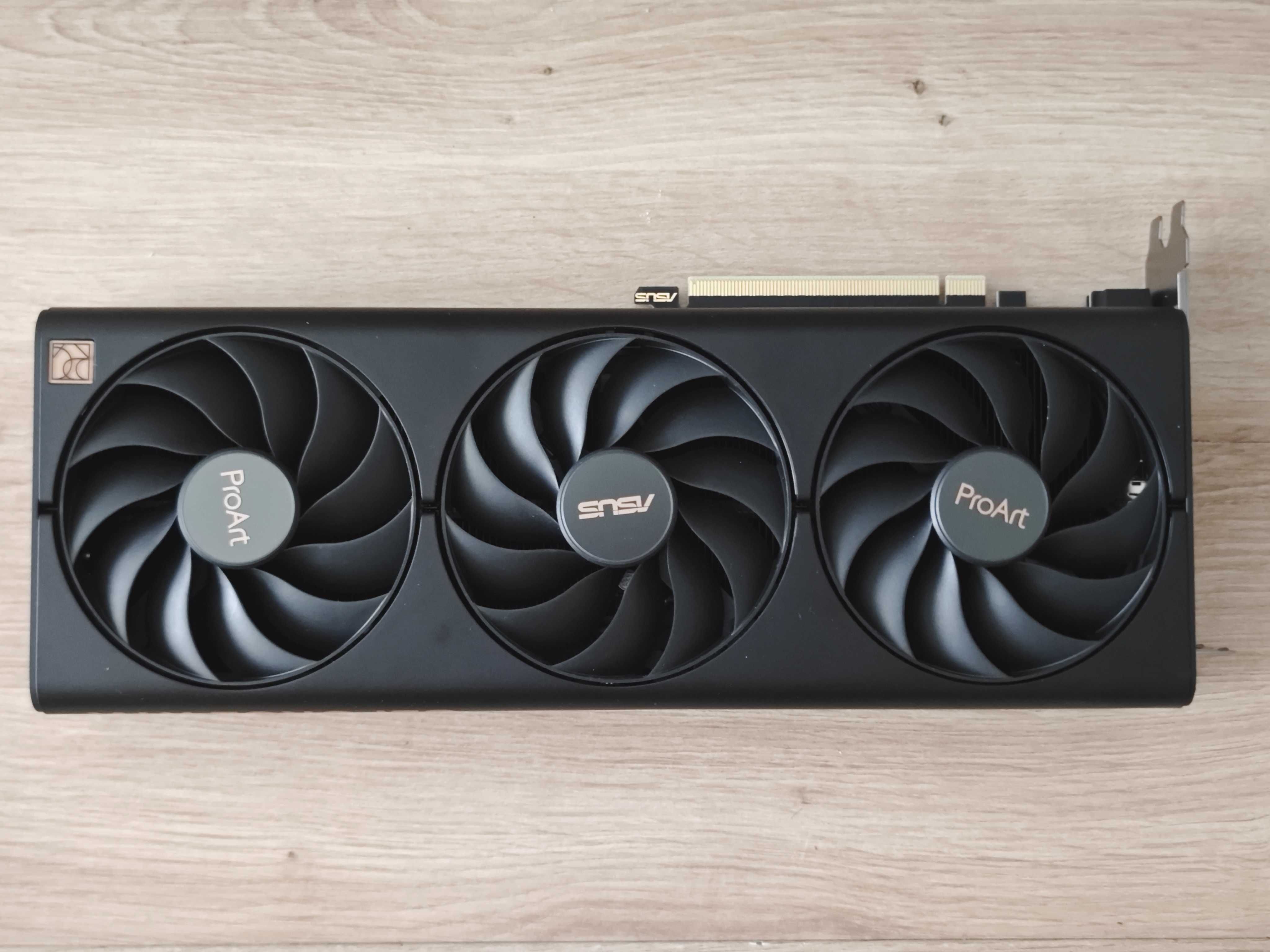ASUS ProArt RTX 4060 Ti 16GB + Razer Core X eGPU